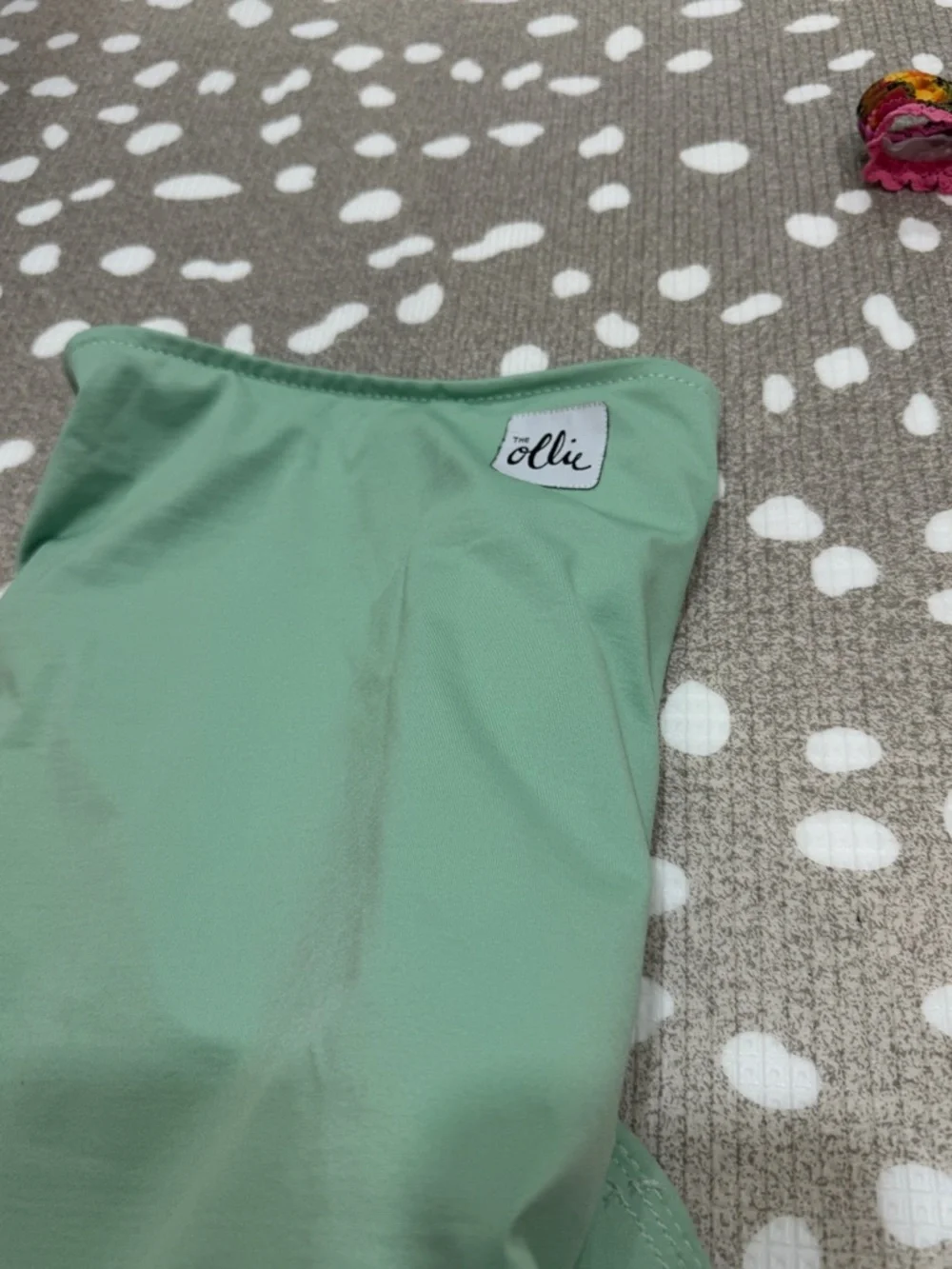 Ollie Swaddle Escape-Proof Baby newborn sack Startle Reflex Arms-In Arms-Out